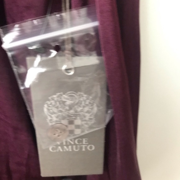 Vince Camuto blouse✨ - Picture 6 of 7